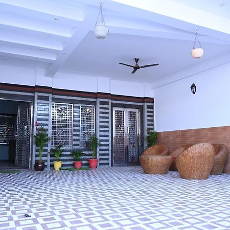 Hotel Ayodhya Paying Guest Exterior photo
