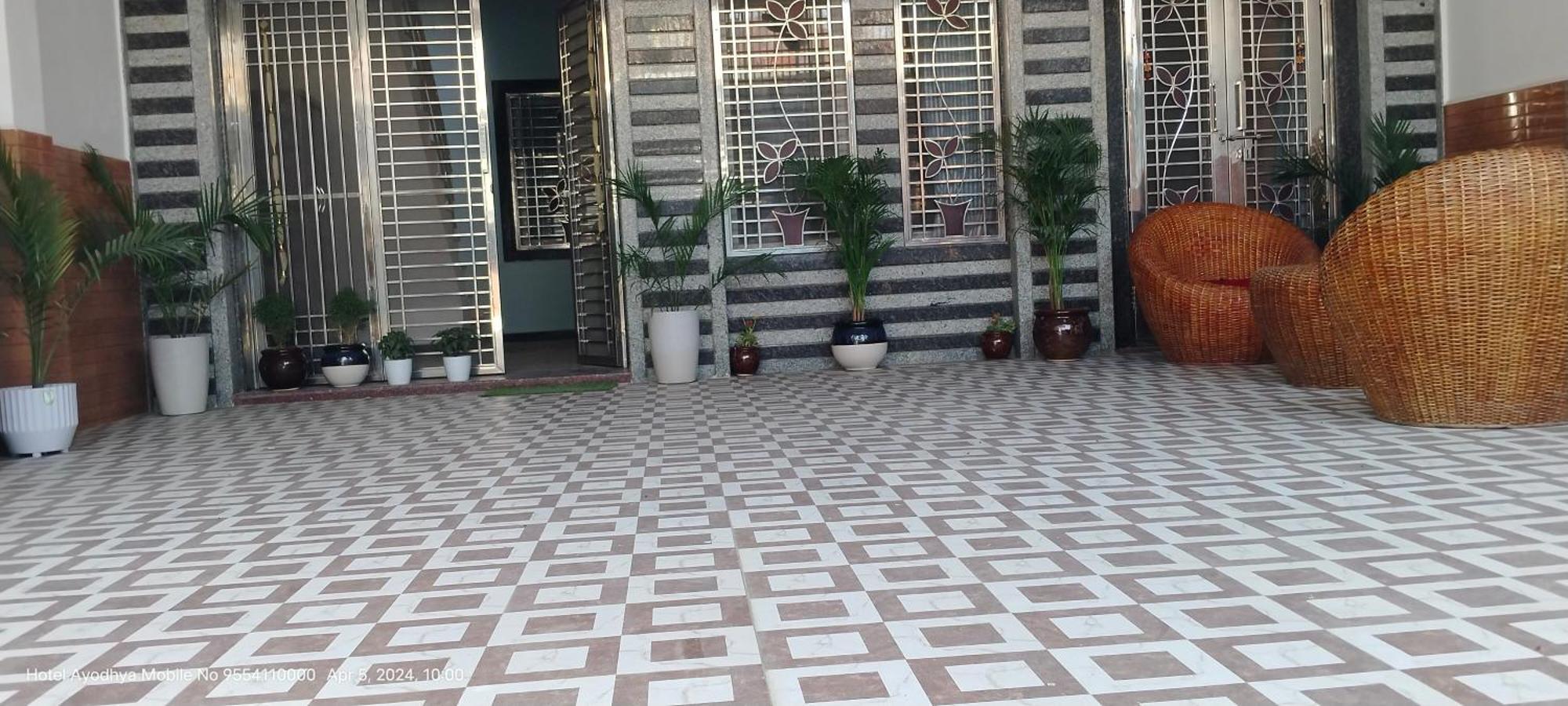 Hotel Ayodhya Paying Guest Exterior photo
